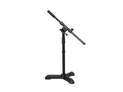 Support de microphone sur scène